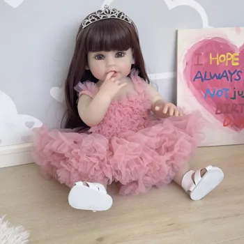 55CM full body minkšto silikono vinilo Atgimsta Stovėti Vaikiška Mergina Lėlės tikroviška Tikrai Baby Doll su Rožinės spalvos Suknelė